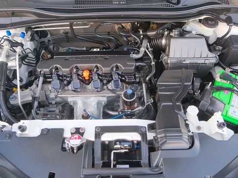 Used 2017 Honda HR-V LX image 9