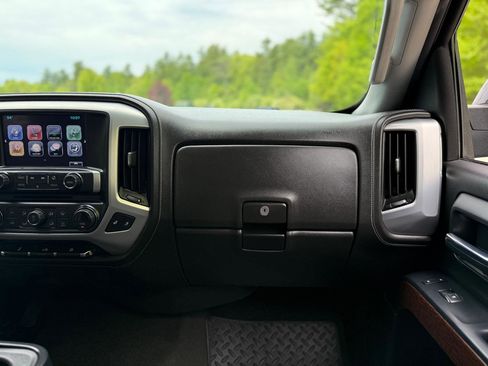 Used 2018 GMC Sierra 1500 SLE w/ SLE Value Package AWD/4WD image 23