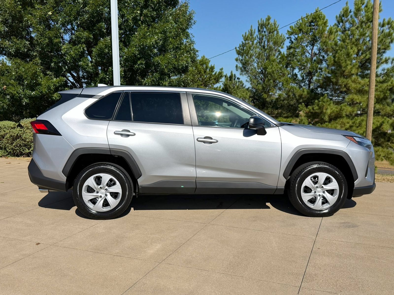 Used 2025 Toyota RAV4 LE FWD image 7