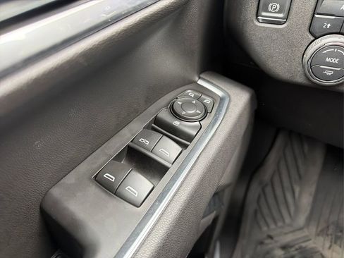 Used 2025 Chevrolet Silverado 1500 LT image 31