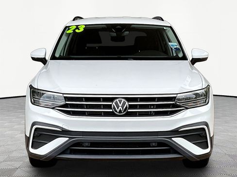 Used 2023 Volkswagen Tiguan S FWD image 2