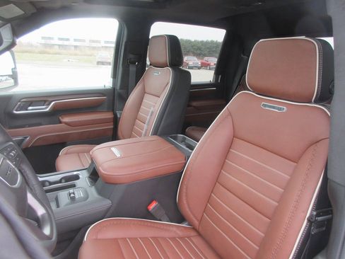 New 2026 GMC Sierra 3500 Denali Ultimate image 14