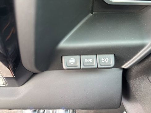 Used 2024 GMC Sierra 2500 AT4 w/ AT4 Premium Plus Package AWD/4WD image 18