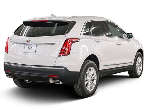 New 2025 Cadillac XT5 Luxury image 6