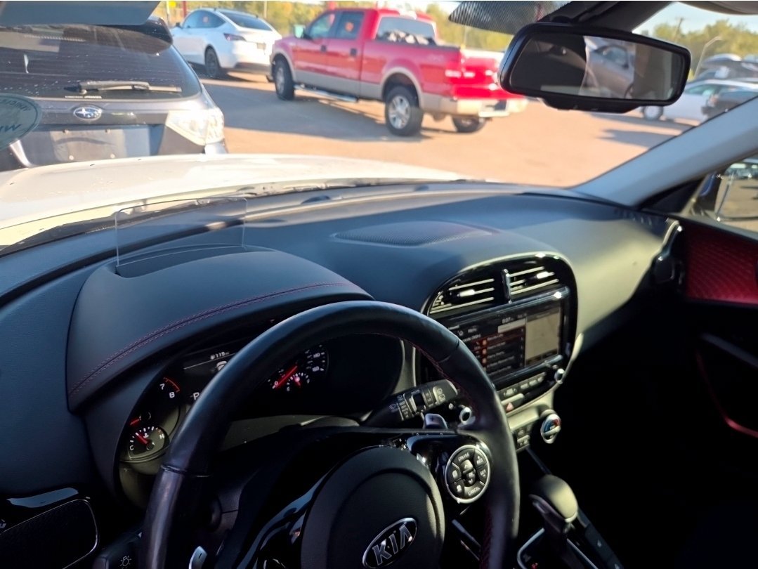 Used 2020 Kia Soul GT-Line Turbo FWD image 7