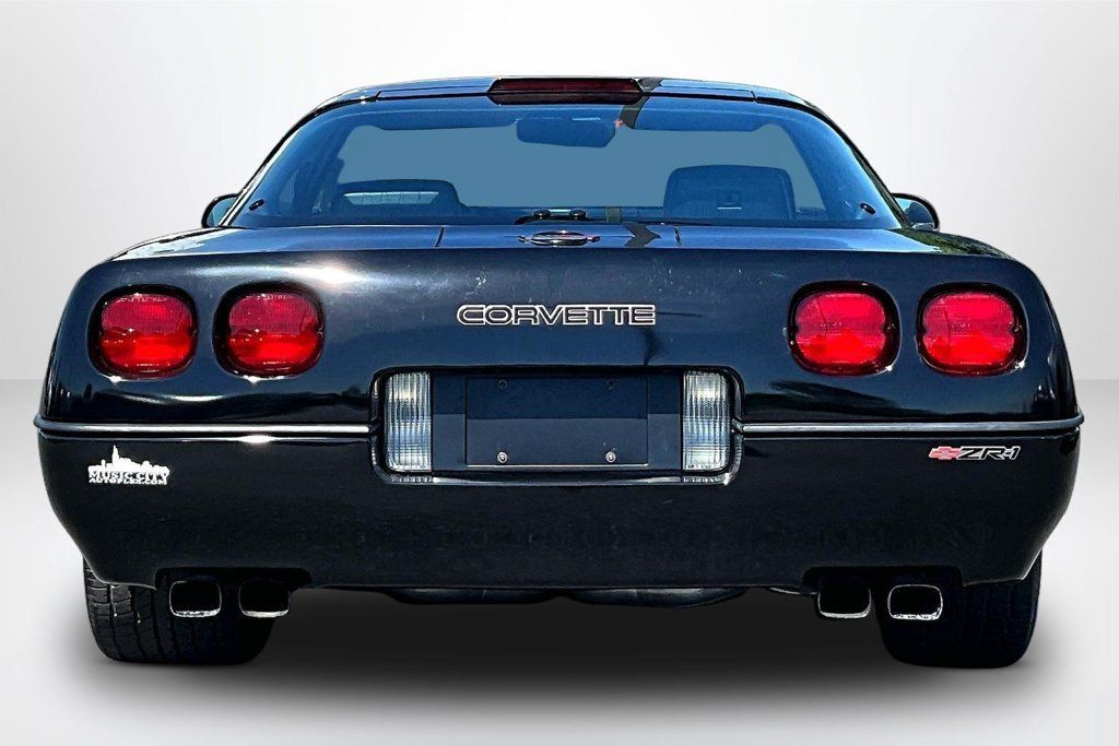 Used 1990 Chevrolet Corvette ZR-1 RWD image 7
