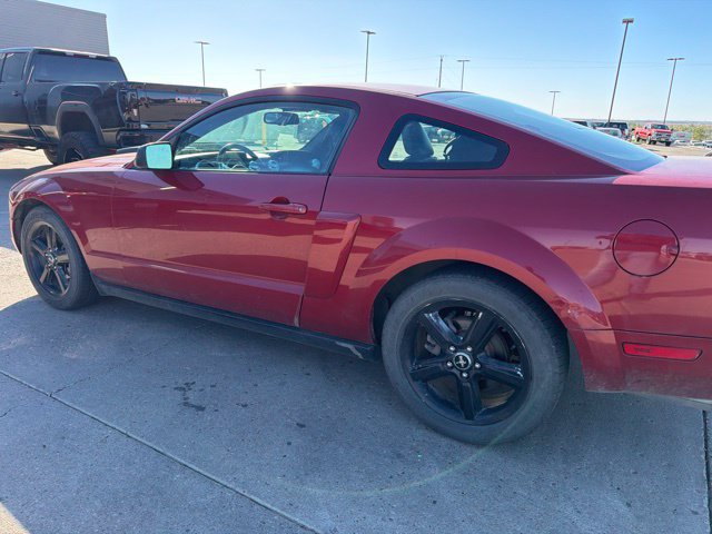 Used 2008 Ford Mustang Premium RWD image 5