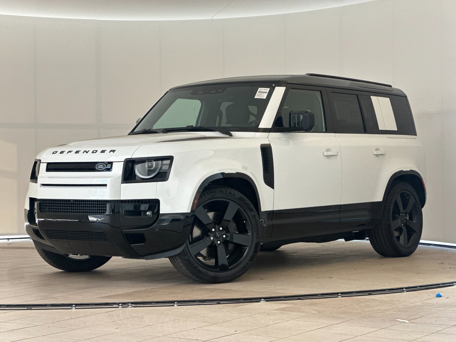 New 2026 Land Rover Defender 110 X-Dynamic SE AWD/4WD image 2