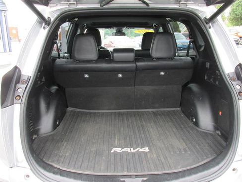 Used 2016 Toyota RAV4 SE w/ Advanced Technology Package AWD/4WD image 8