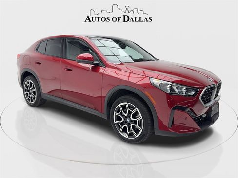 Used 2025 BMW X2 xDrive28i w/ Premium Package image 2