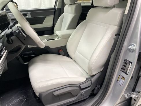 New 2026 Hyundai Santa Fe SE image 4