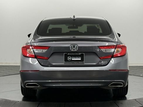 Used 2018 Honda Accord Sport image 8