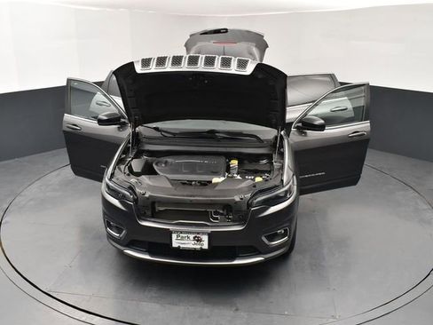 Used 2022 Jeep Cherokee Limited AWD/4WD image 26