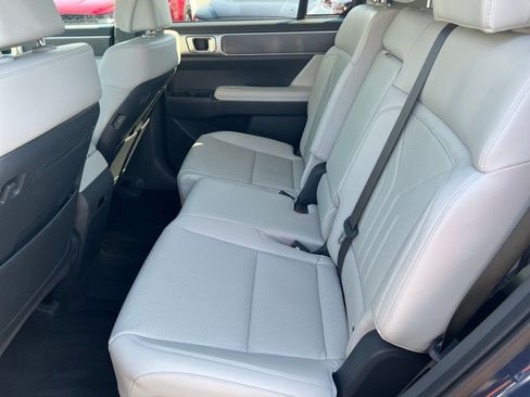 Used 2025 Hyundai Santa Fe SEL AWD/4WD image 29