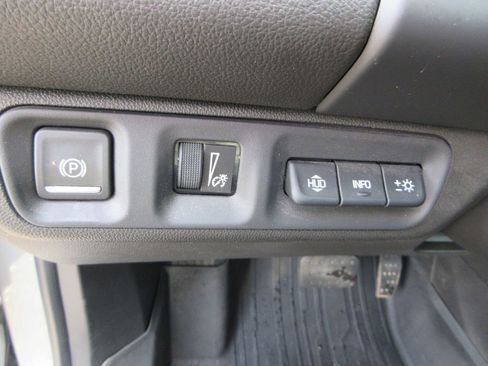 Certified 2023 GMC Acadia SLT w/ Elevation Edition image 25