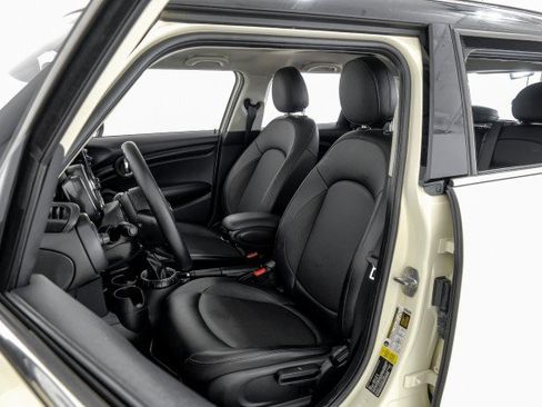 Used 2016 MINI Cooper 4-Door Hardtop FWD image 29