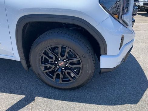 New 2025 GMC Sierra 1500 Elevation w/ Preferred Package image 5