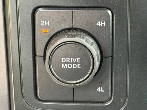 Used 2025 Ford F150 XLT w/ Equipment Group 301A Standard AWD/4WD image 13