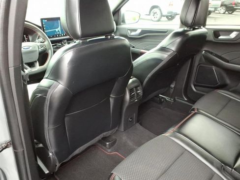 Used 2023 Ford Escape ST-Line w/ Tech Pack #1 FWD image 9