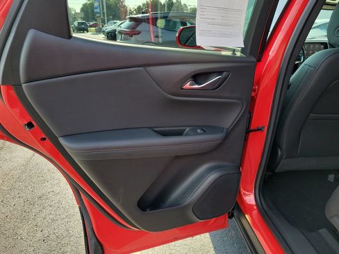 Used 2019 Chevrolet Blazer RS w/ Sun and Wheels Package FWD image 17