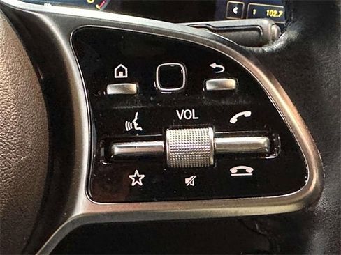 Used 2021 Mercedes-Benz GLA 250 4MATIC image 22