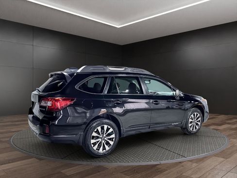 Used 2016 Subaru Outback 2.5i Limited AWD/4WD image 8