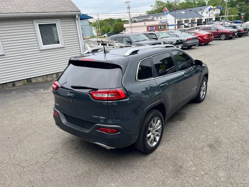 Used 2018 Jeep Cherokee Limited AWD/4WD image 7