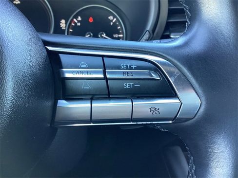 Used 2020 MAZDA MAZDA3 Premium image 18