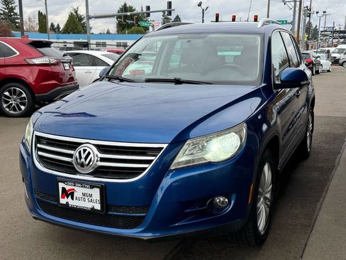 Used 2010 Volkswagen Tiguan Wolfsburg Edition image 6