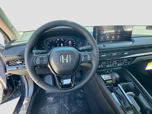 New 2025 Honda Accord EX-L image 10