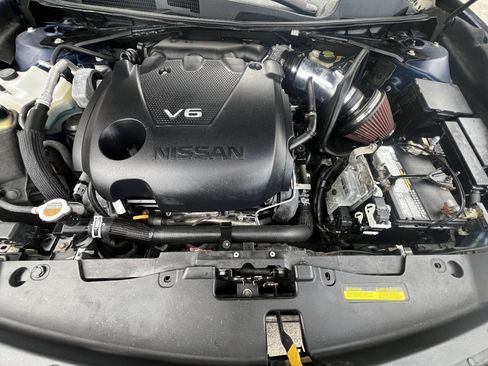 Used 2017 Nissan Maxima SR FWD image 18
