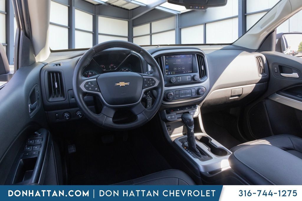Used 2022 Chevrolet Colorado LT w/ Luxury Package AWD/4WD image 16