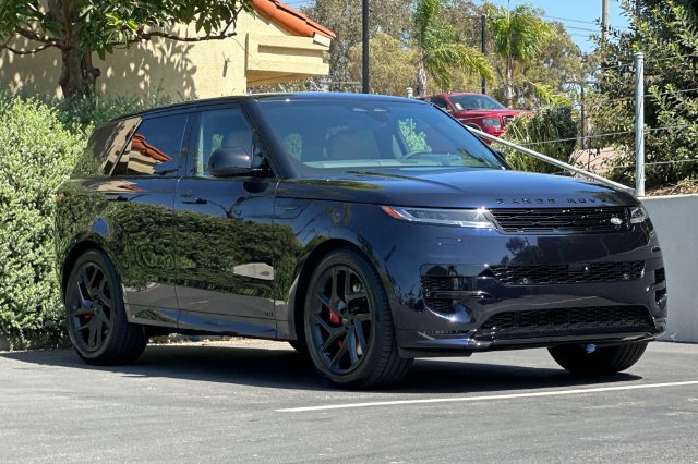 New 2026 Land Rover Range Rover Sport Dynamic SE AWD/4WD image 7