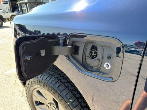 Used 2024 Ford F150 Lightning Lariat AWD/4WD image 13