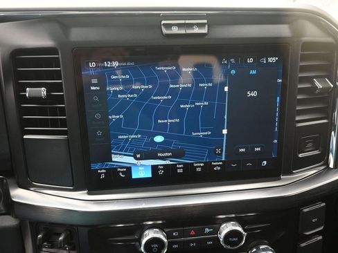 New 2026 Ford F250 Lariat w/ Black Appearance Package image 4