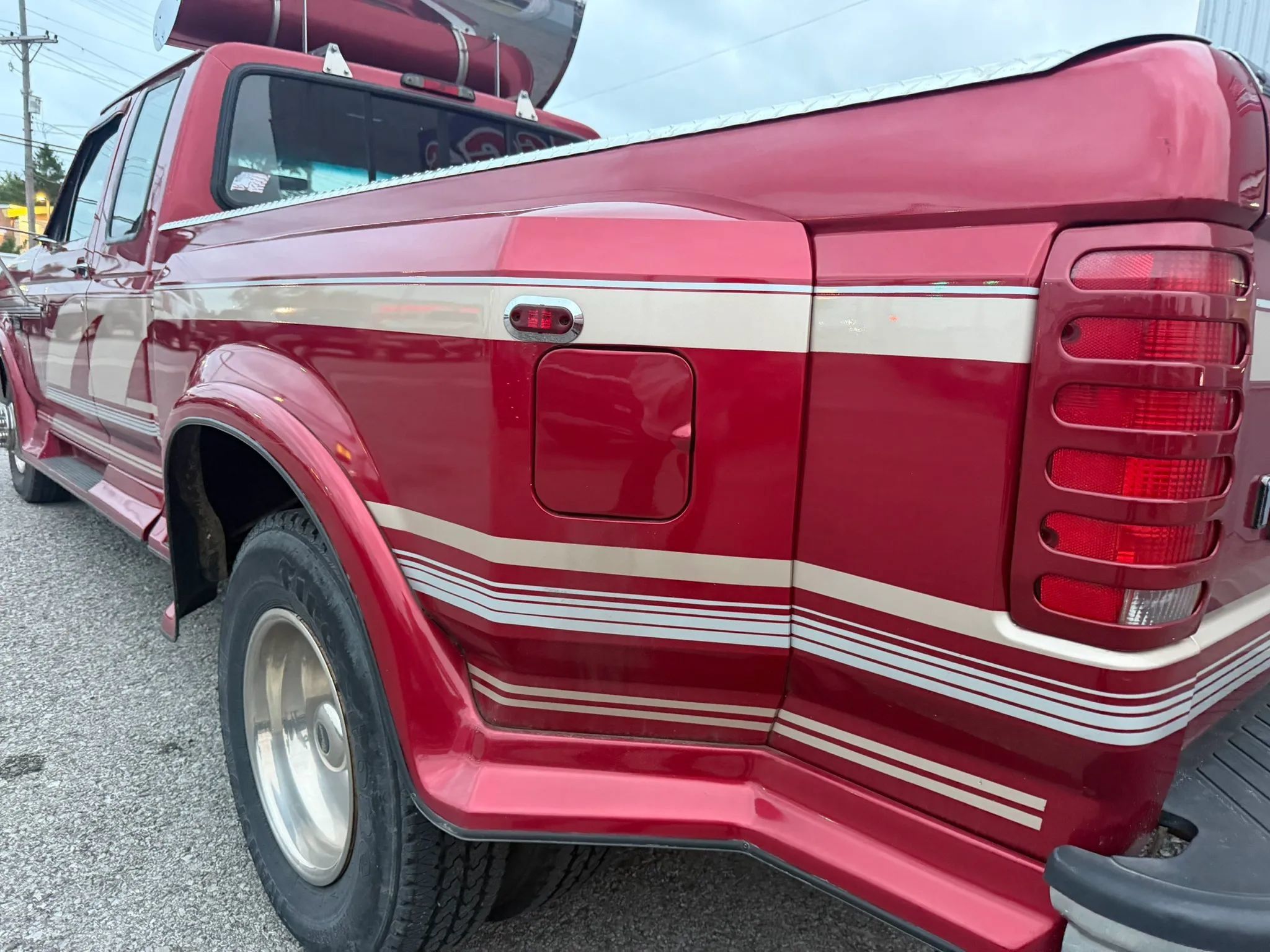Used 1997 Ford F350 2WD SuperCab DRW image 21