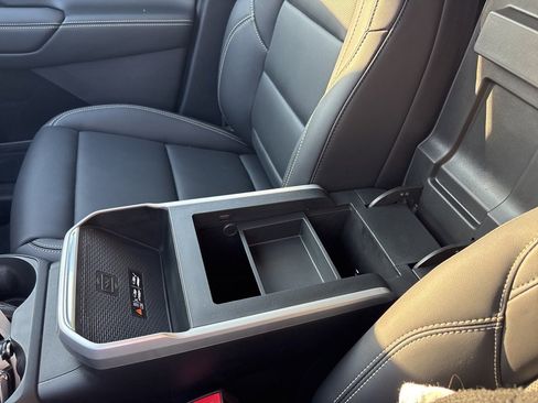 New 2026 GMC Terrain Elevation w/ Elevation Premium Package image 24