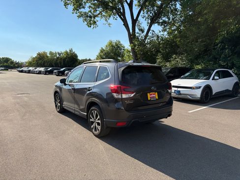 Used 2019 Subaru Forester Limited AWD/4WD image 3