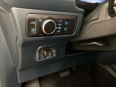 New 2025 Ford Maverick XL w/ Equipment Group 101A image 40