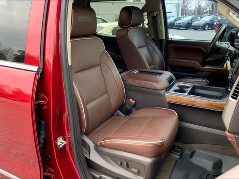 Used 2018 Chevrolet Silverado 1500 High Country image 9