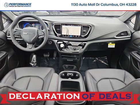 New 2026 Chrysler Pacifica Select image 19