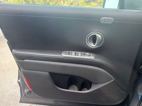 Used 2026 Hyundai Palisade Calligraphy FWD image 11