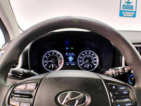 Used 2021 Hyundai Venue SE image 55