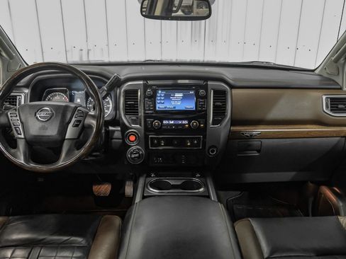 Used 2016 Nissan Titan Platinum Reserve AWD/4WD image 13