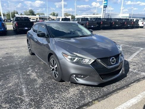 Used 2018 Nissan Maxima 3.5 S image 2