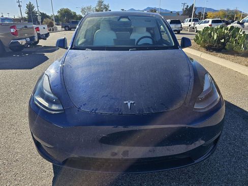 Used 2024 Tesla Model Y Long Range image 11