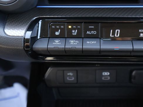 Used 2024 Toyota Prius Limited w/ Limited Premium Package AWD/4WD image 31