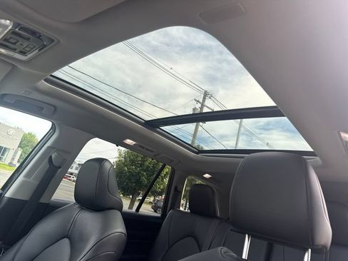 Used 2025 Toyota Grand Highlander AWD Hybrid image 24