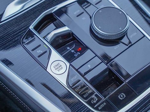 Used 2026 BMW X5 xDrive40i w/ M Sport Package image 23