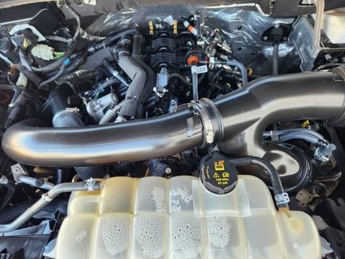 Used 2024 Ford Expedition Limited image 32